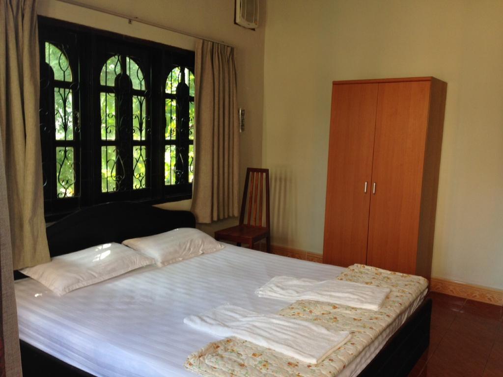 La Gondola Guesthouse Vientiane Exteriör bild